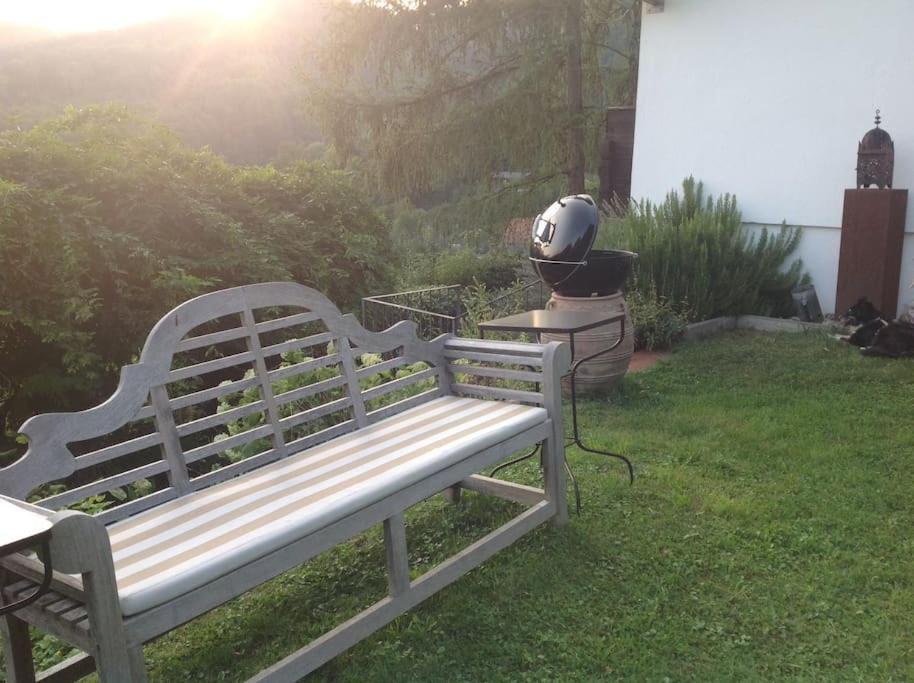 Charmantes Landhaus Mit Garten Und Traumhaftem Fernblick Thal  Esterno foto